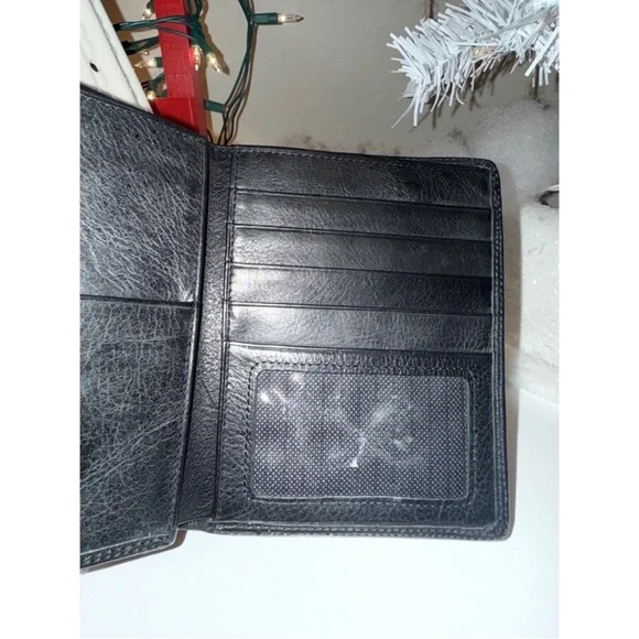 Fossil Black Leather Passport Holder - Picture 3 of 5